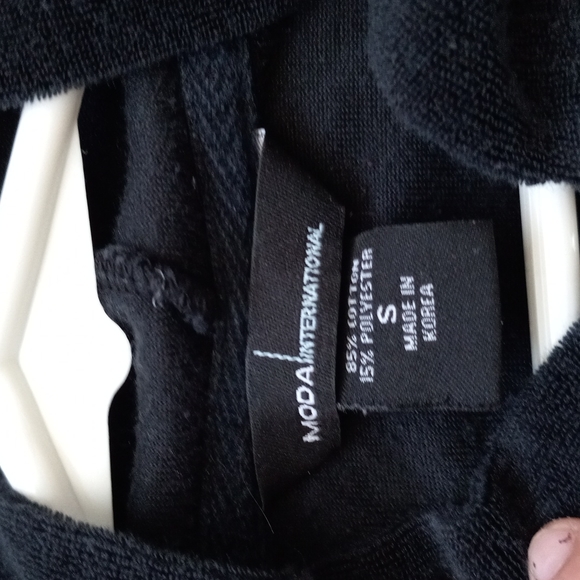 Moda International Black Hooded Zip Up - Picture 2 of 3